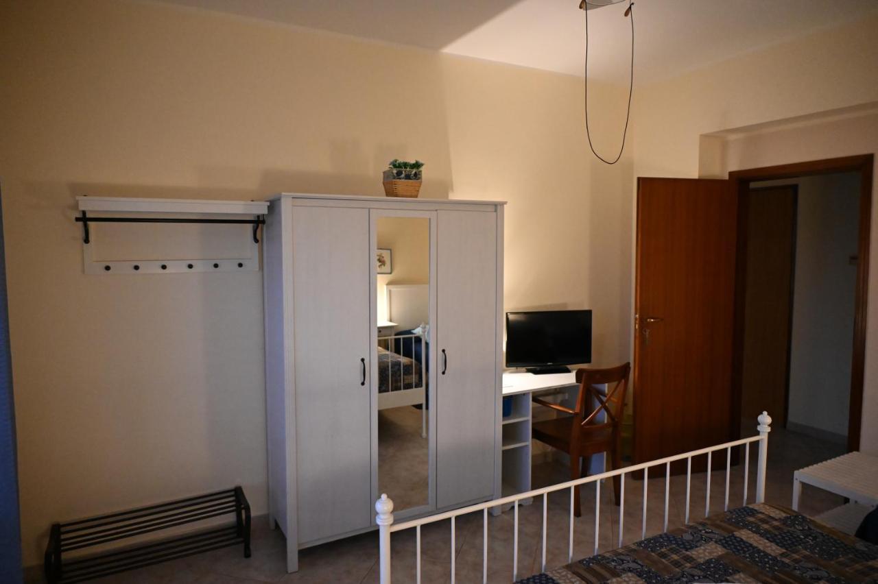 Castello Di Sotto Bed & Breakfast Milazzo Luaran gambar