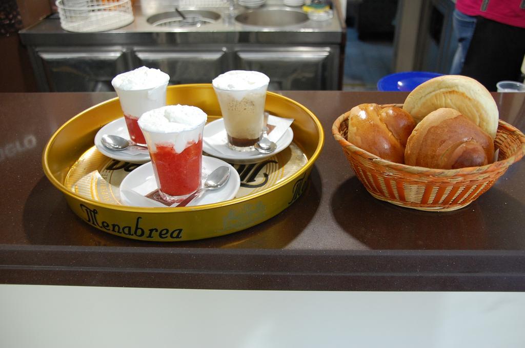 Castello Di Sotto Bed & Breakfast Milazzo Bilik gambar