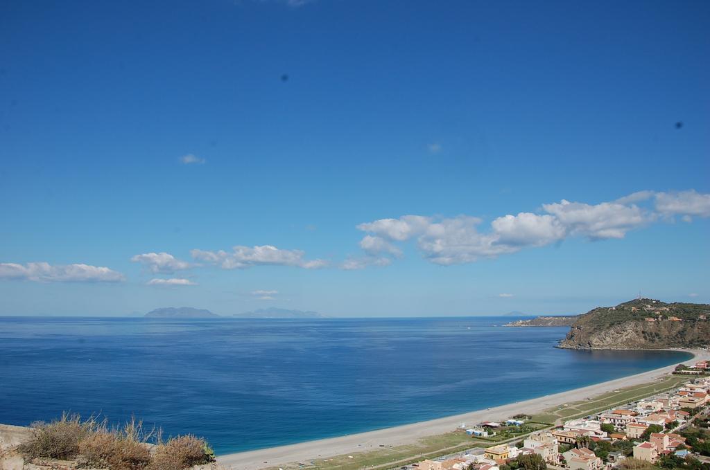Castello Di Sotto Bed & Breakfast Milazzo Bilik gambar